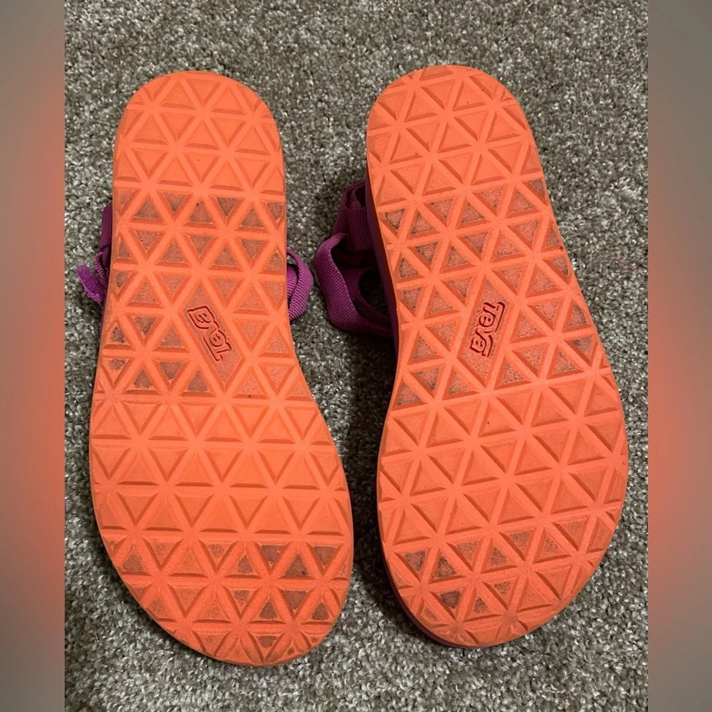 EUC Teva Flatform Universal Sandals - Picture 8 of 9